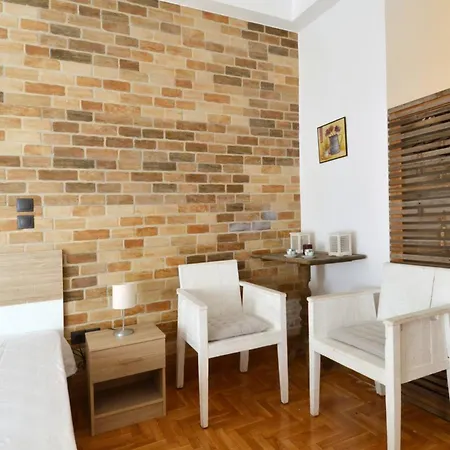 A Modern Rustic Cosy Apartment At The Foot Of Mount Lycabettus Athens Exterior photo