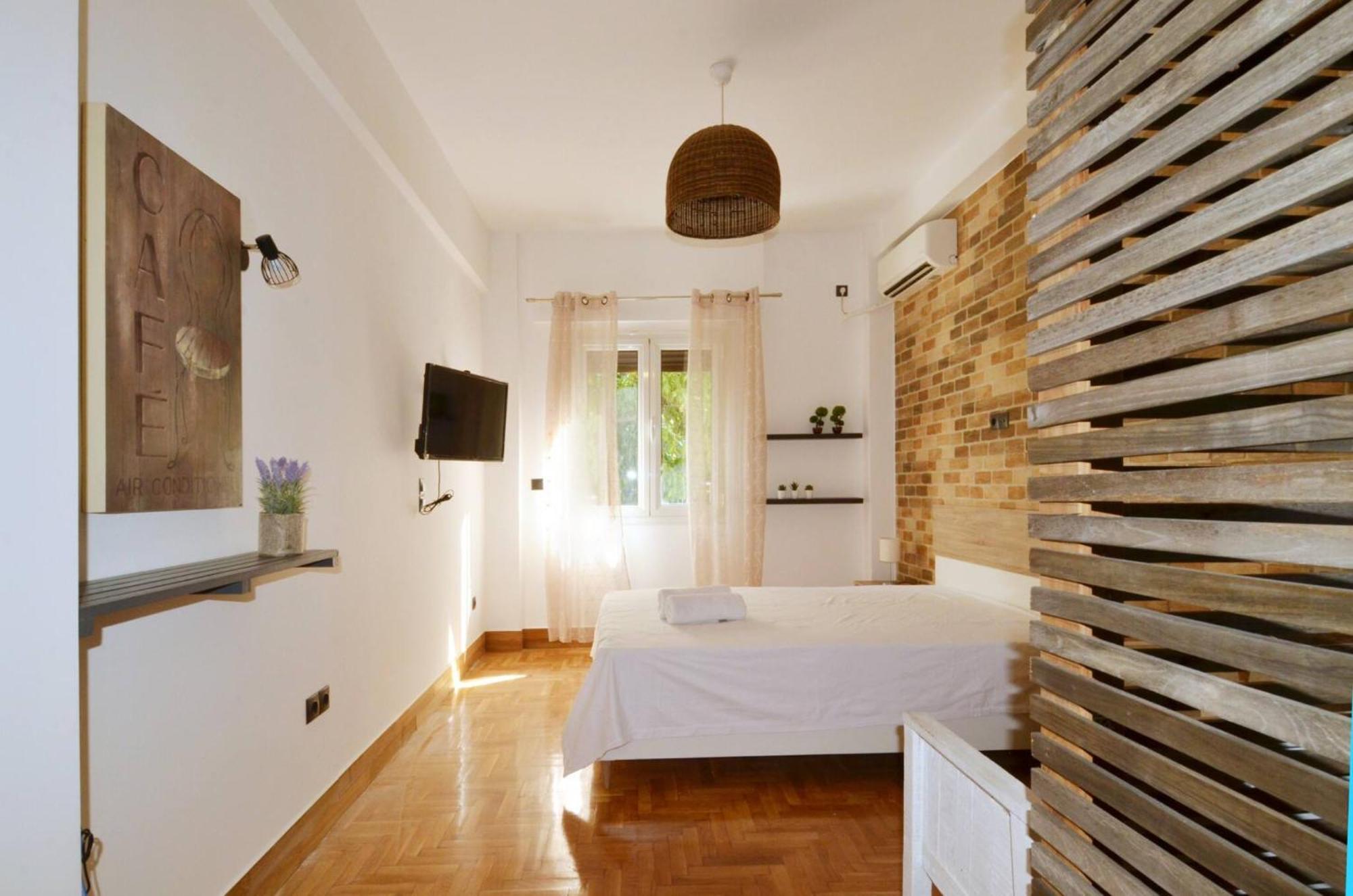 A Modern Rustic Cosy At The Foot Of Mount Lycabettus Apartment Athens